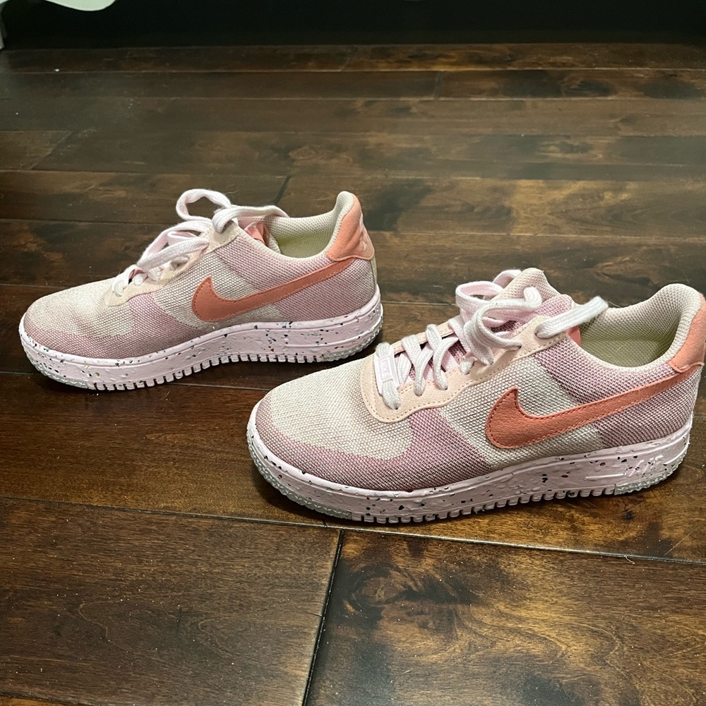 Pink Nike Air Force 1 crater flyknit shoes